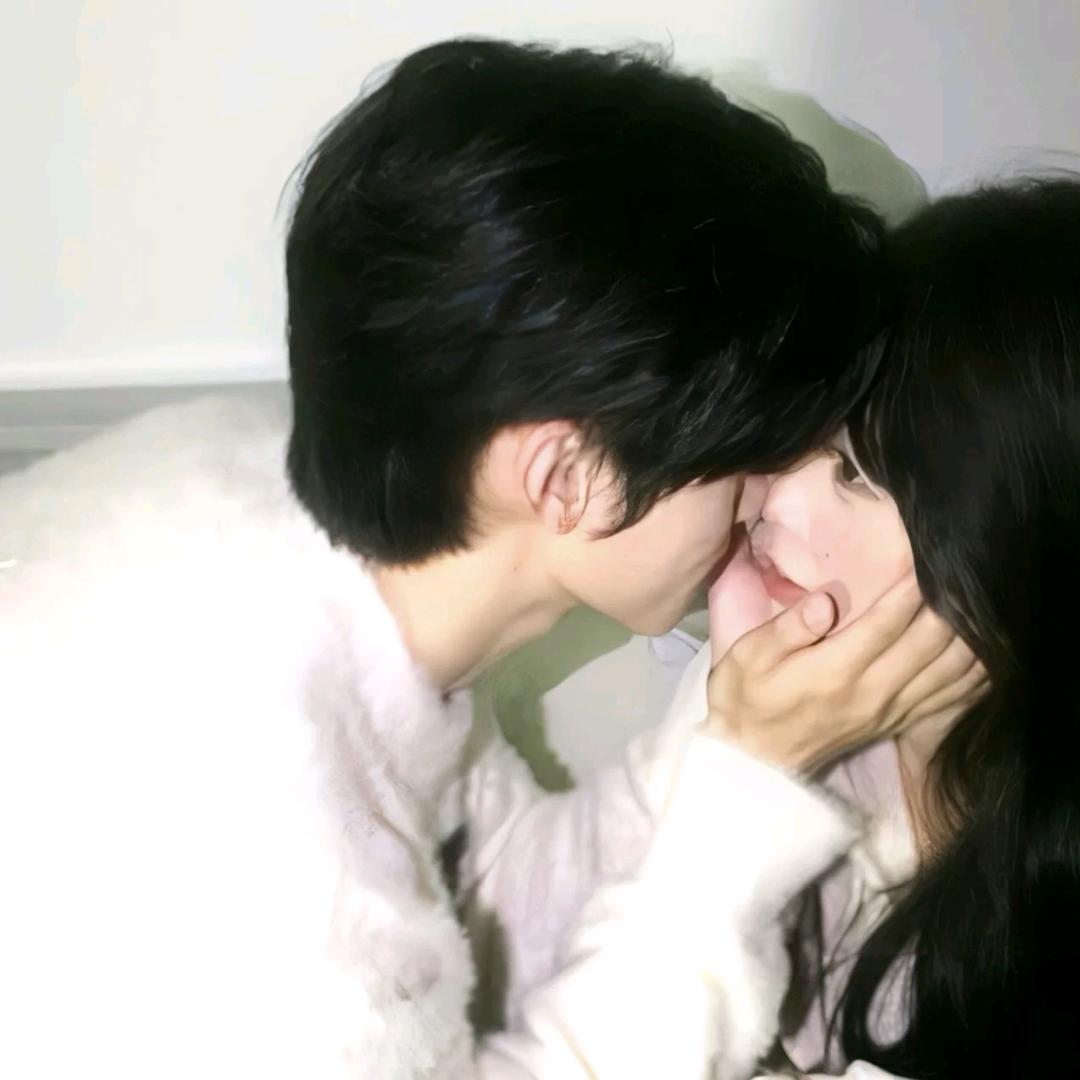 待小静永如初见.
