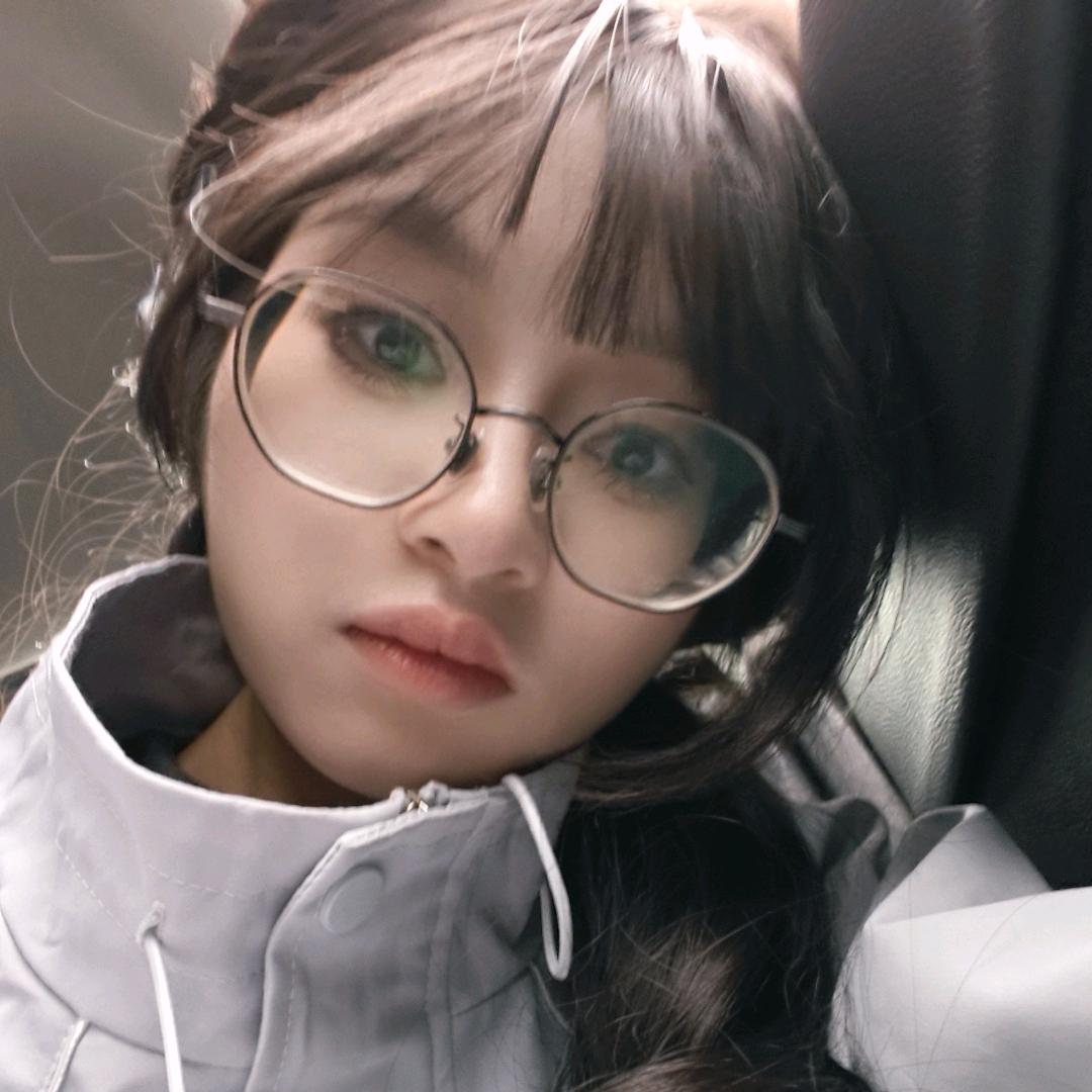 蓝心小V❣️