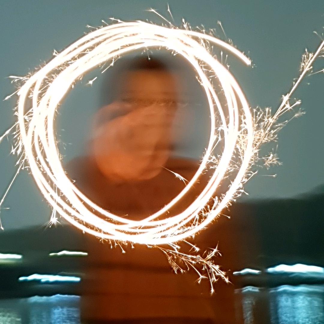 不懂给自己定位人设的垚垚carm