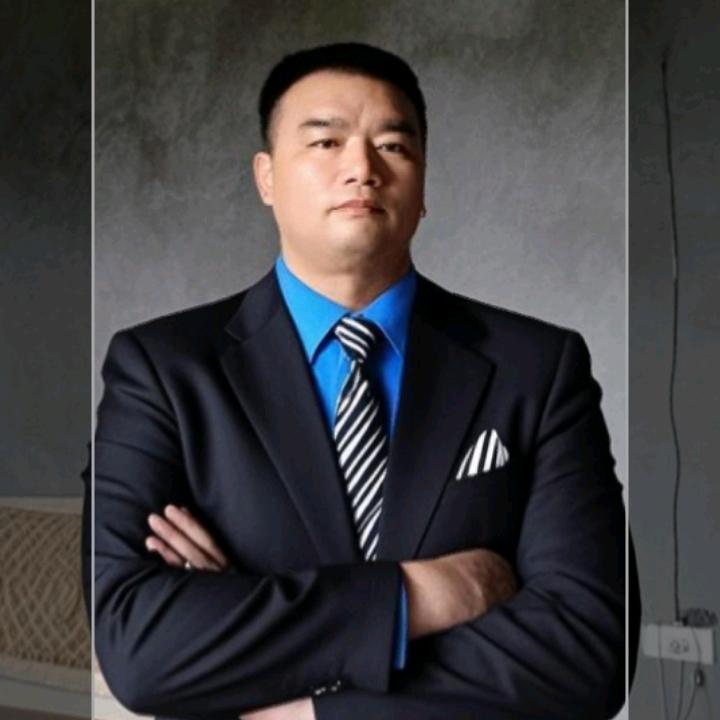 建哥，（毎天都在直播）