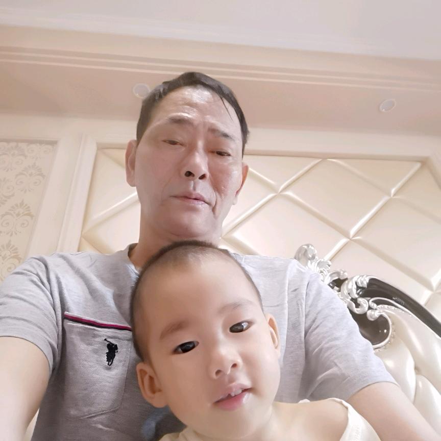 屈服真理，永保本色