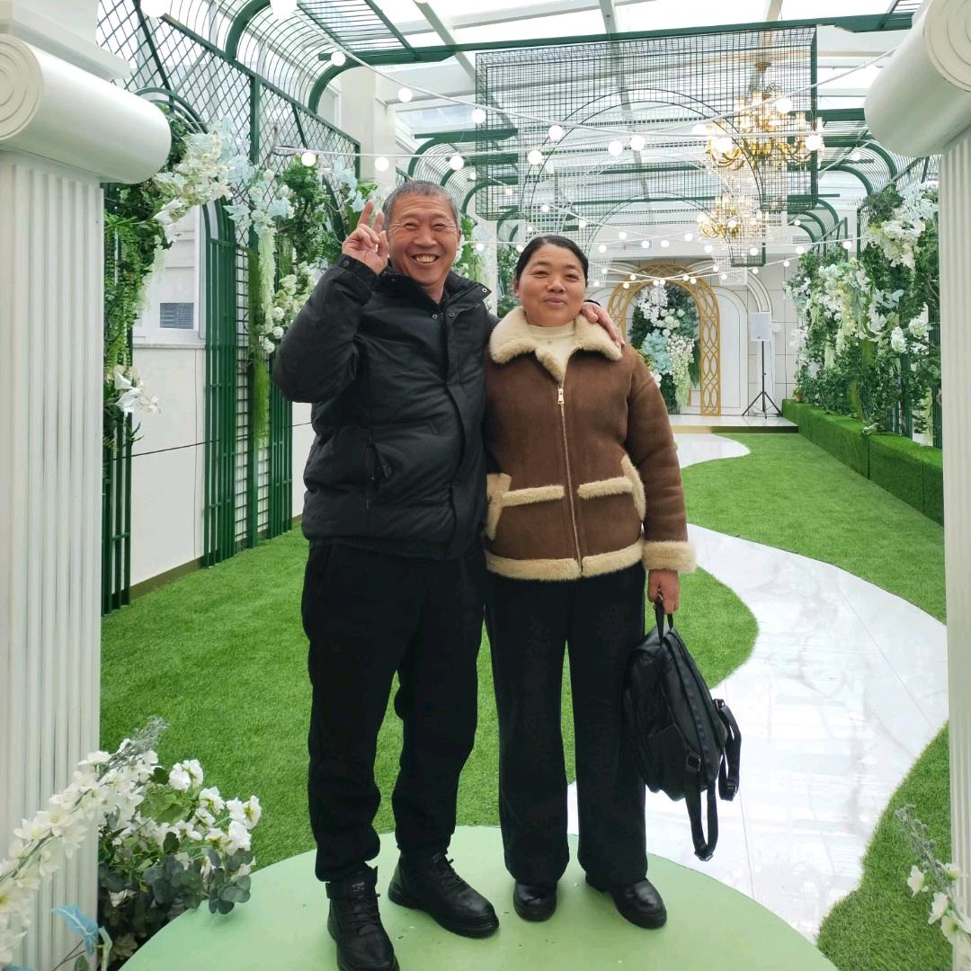 开开心心过好每一天。