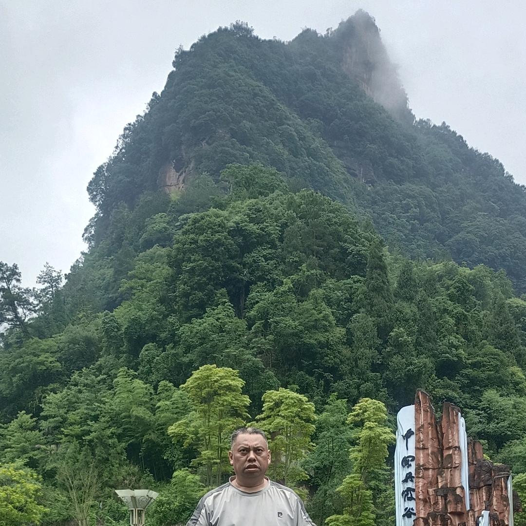 福哥（早5.05直播）