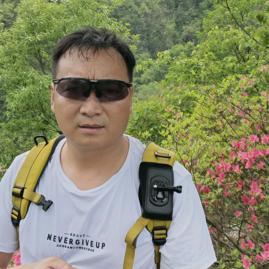 周口侯哥炸海鱼店  侯哥