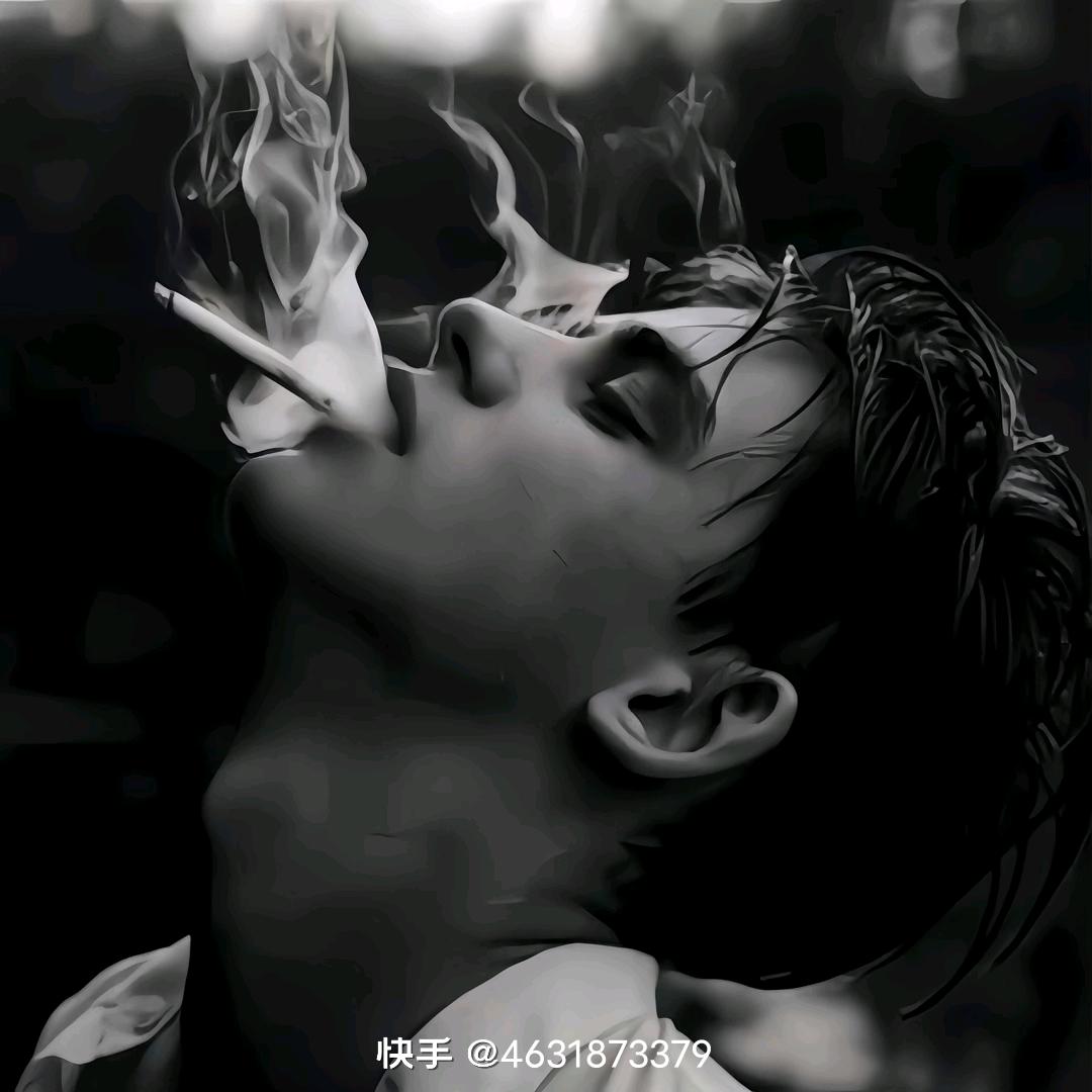 急需一辆V8安慰自己。