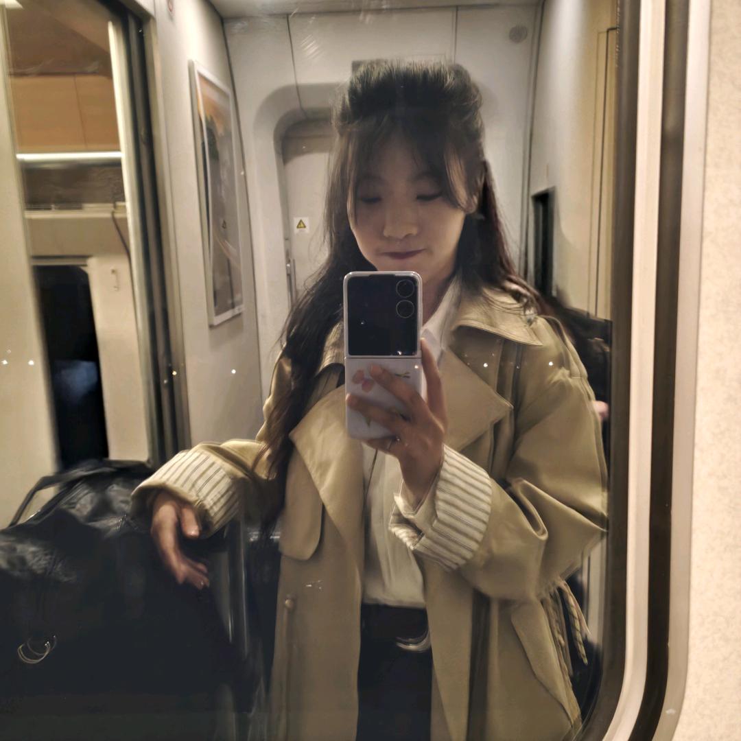 苳