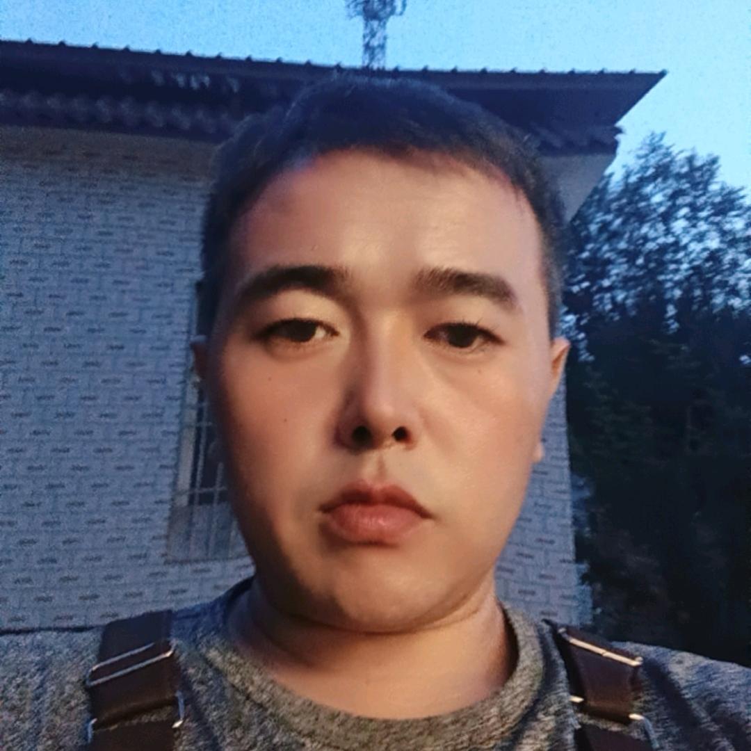 80后炸鸡大叔