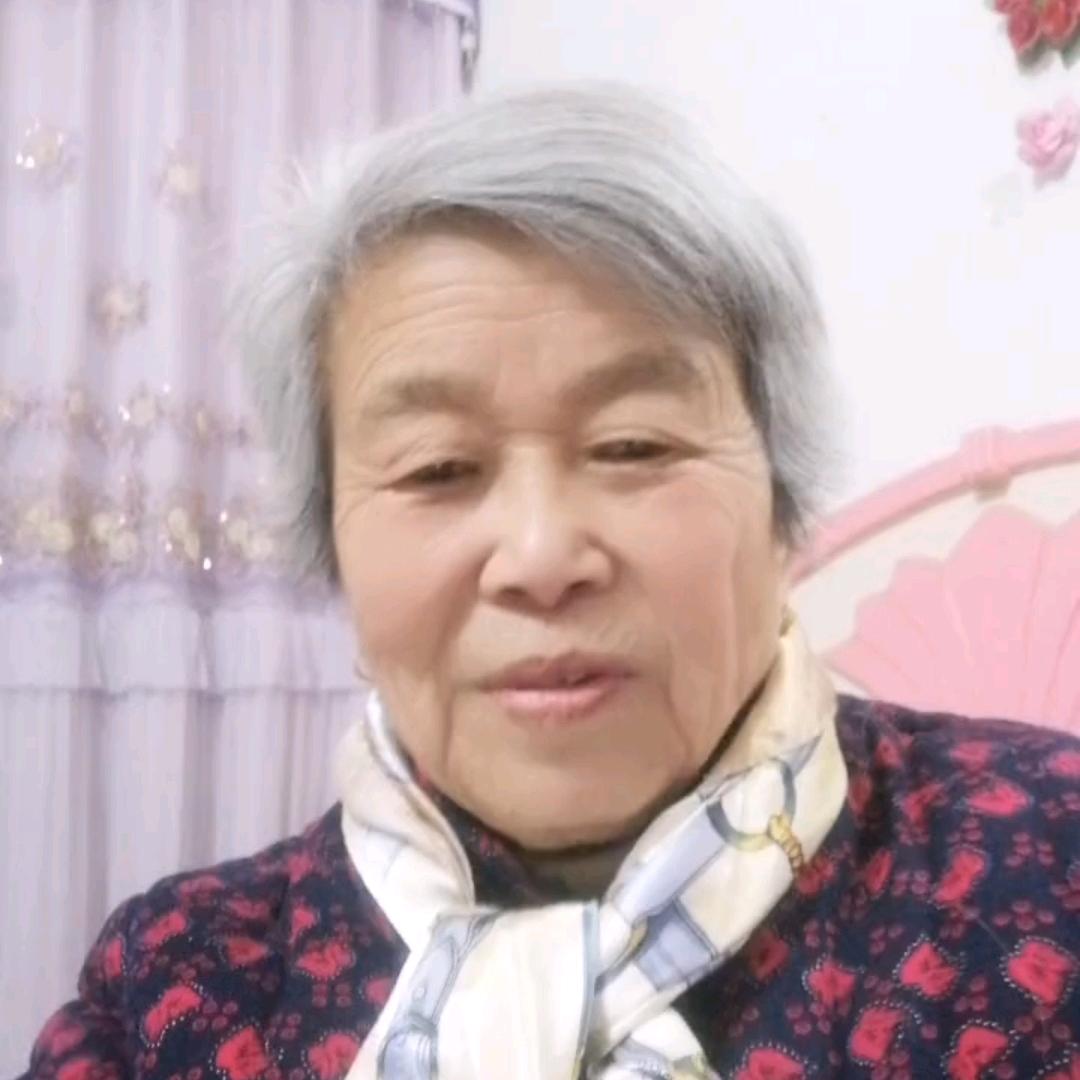 李奶奶上午11点半开播