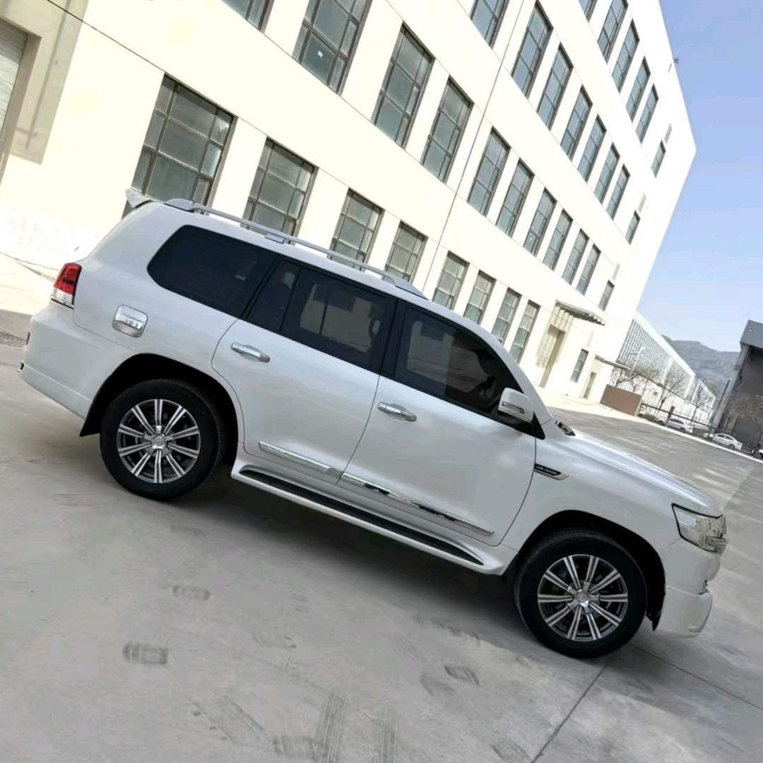 鄂尔多斯·第一巴图鲁