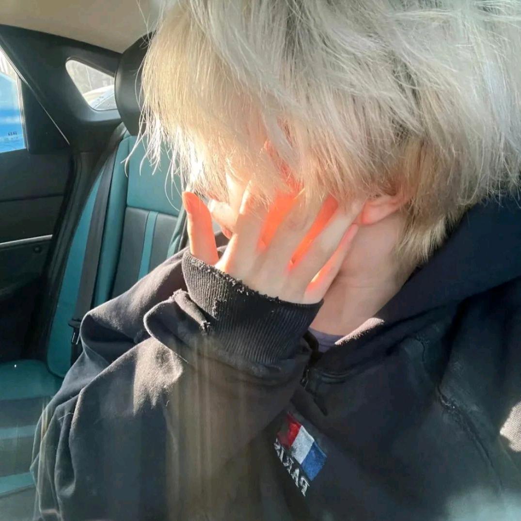 离戈α