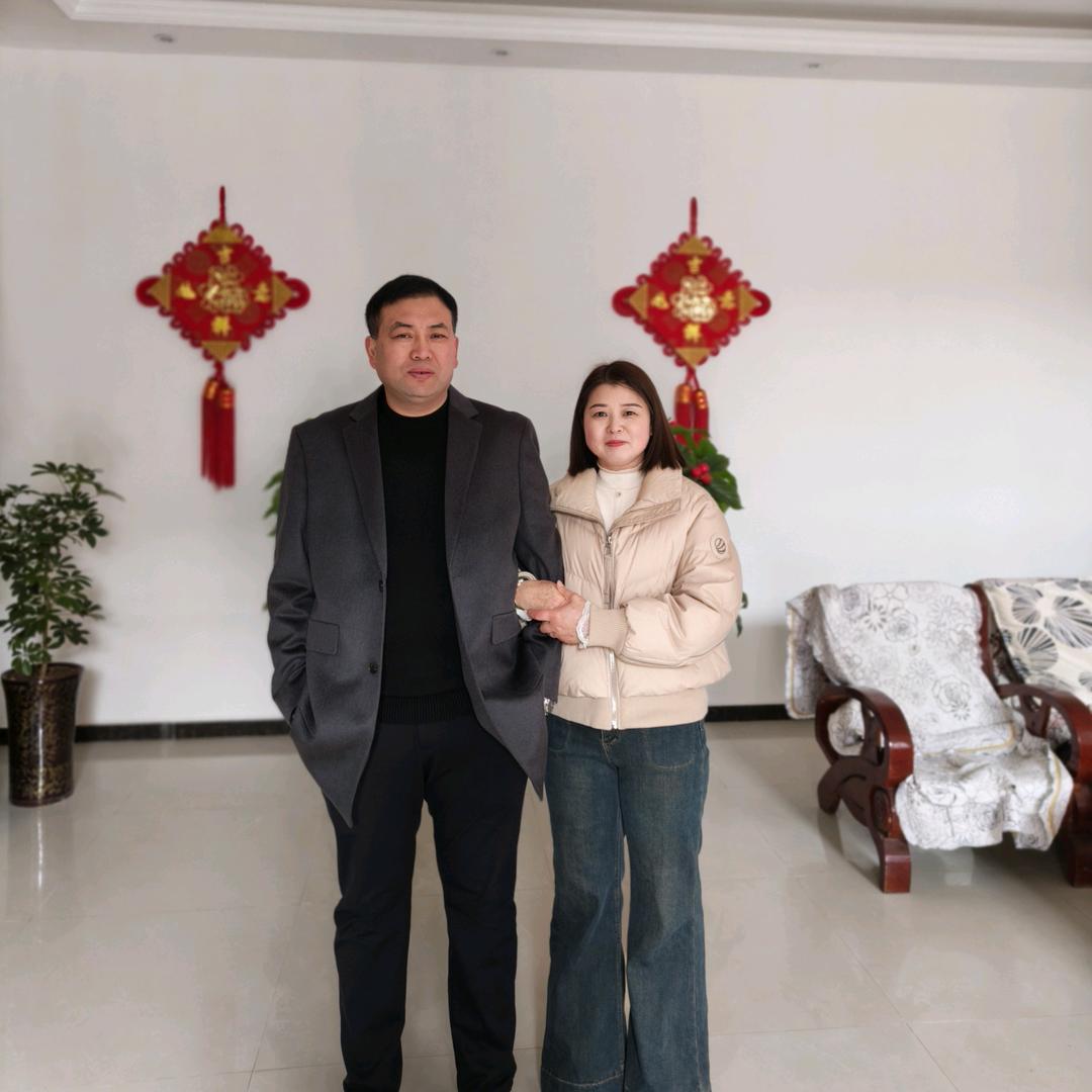 木工老王夫妇