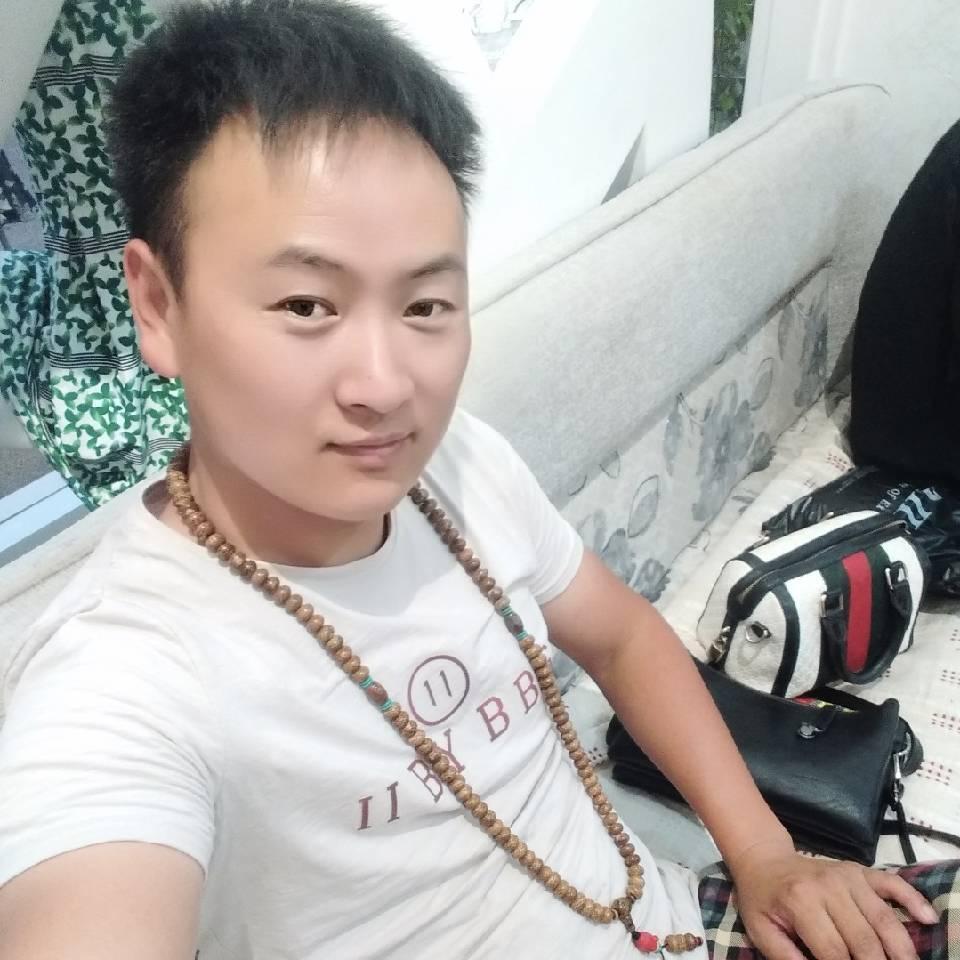 阿伟🎤演艺🎹