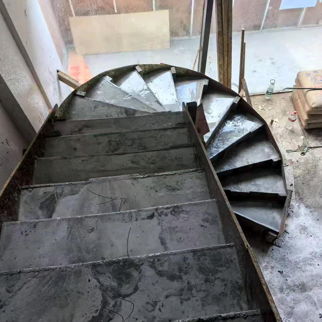 专加建阁楼.楼板.楼梯.别墅改造.加固等