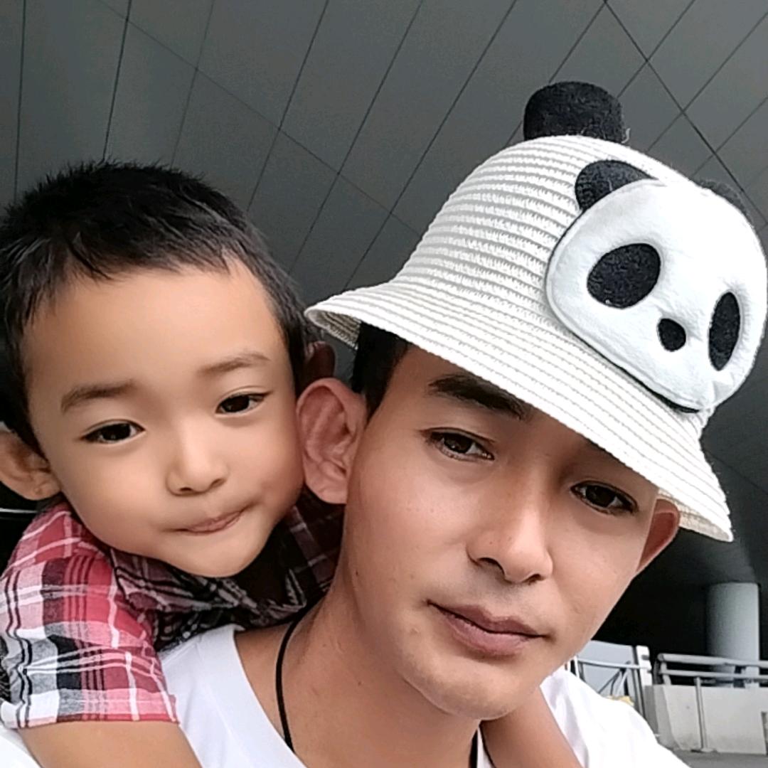 筱朱镕（单亲父亲）