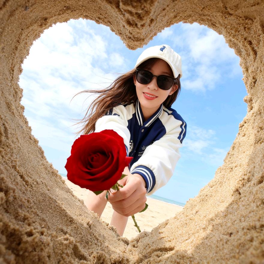 傻丫头误撞校草心