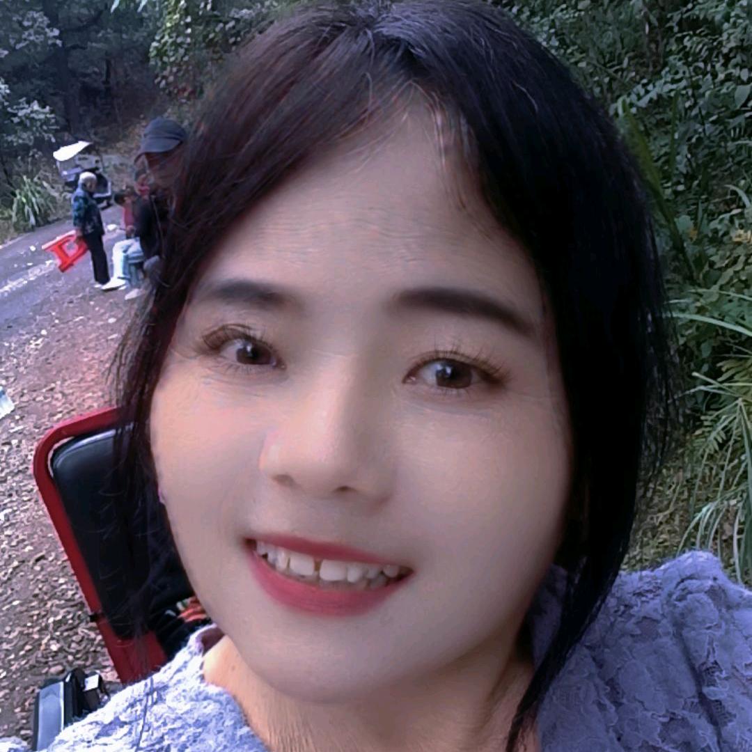 华小青