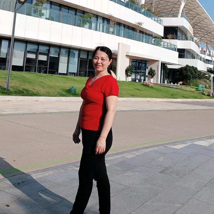 未来可期是我吖