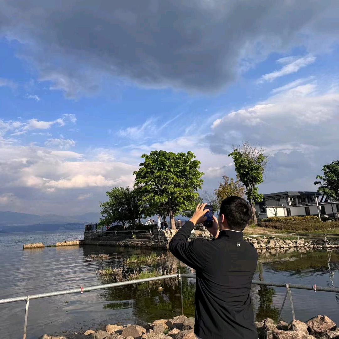 小卢教你买台灯