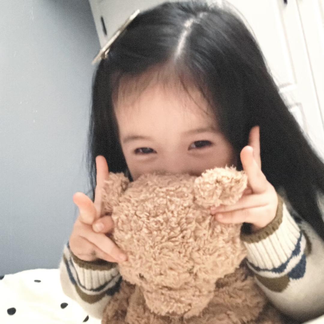 卖萌被磨掉一颗虎牙