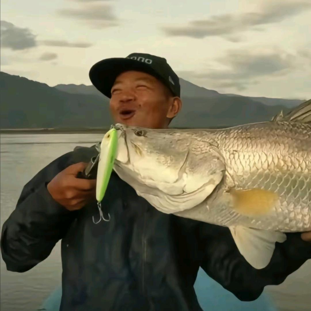 再不睡头发就掉光光咯