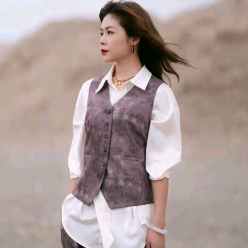 几里与麻  《爆款穿搭》