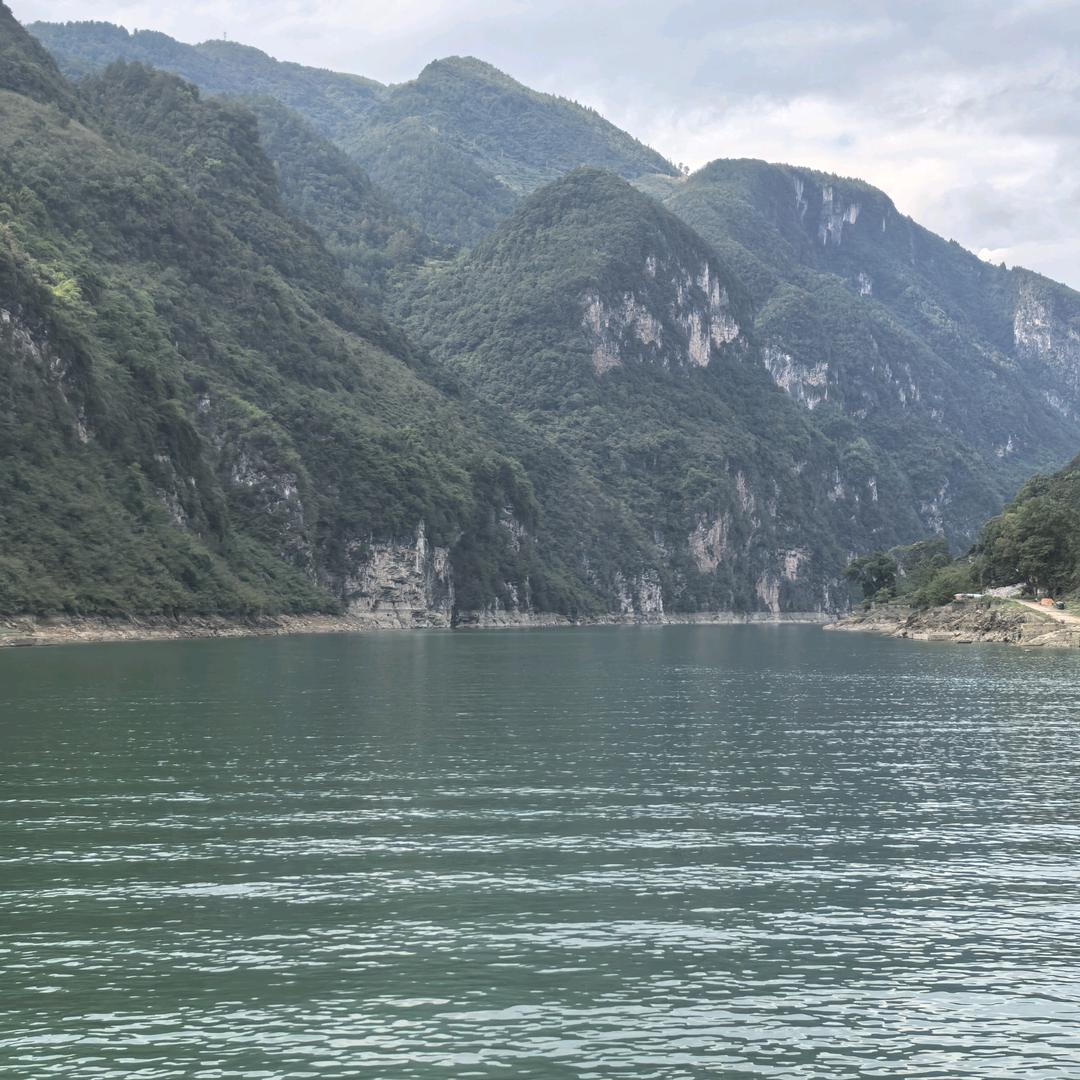 最是凝眸无限意