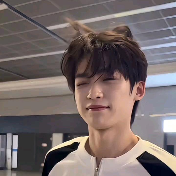 渝梓熙🔮（不要在限流了！！！）