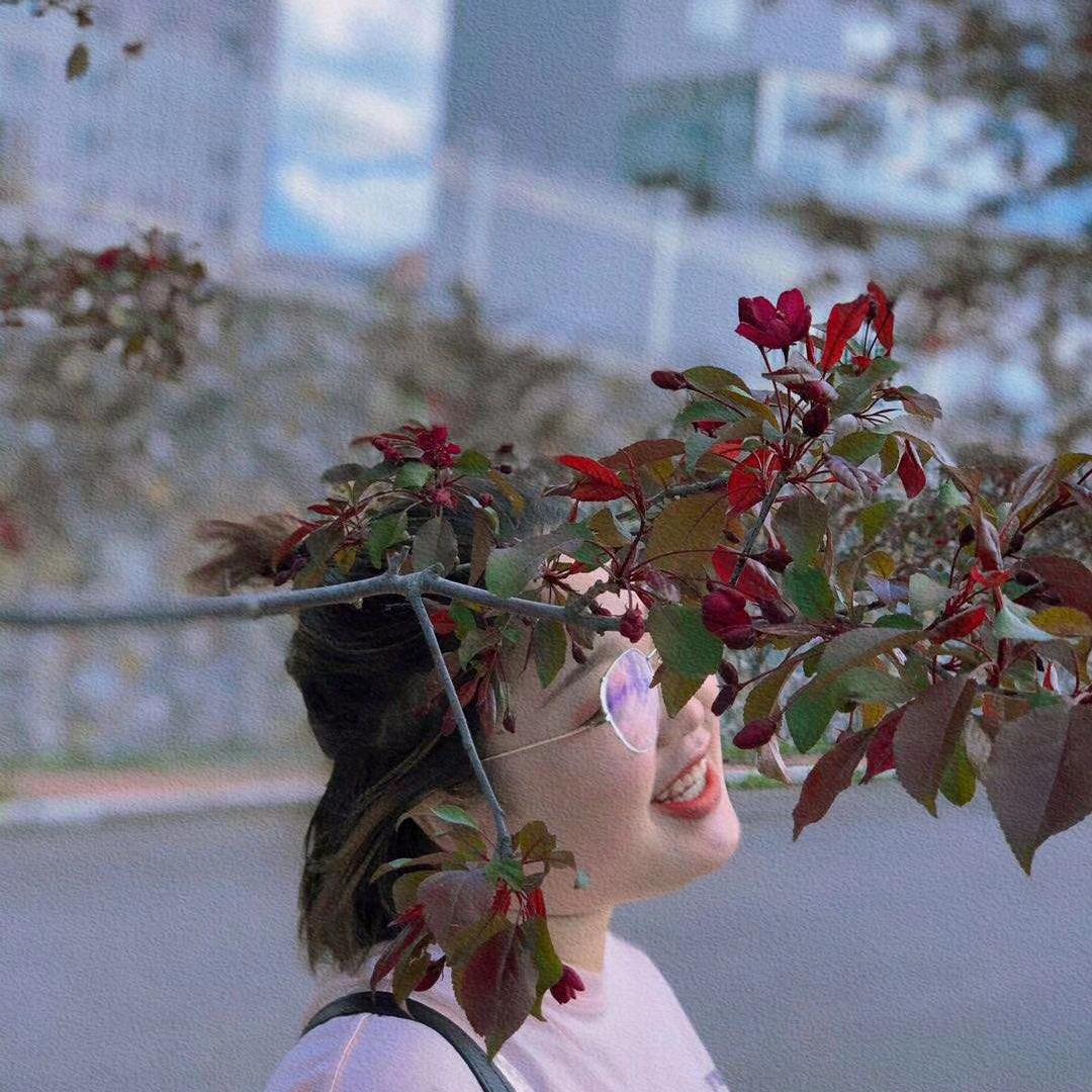 蒙面大侠少颗牙