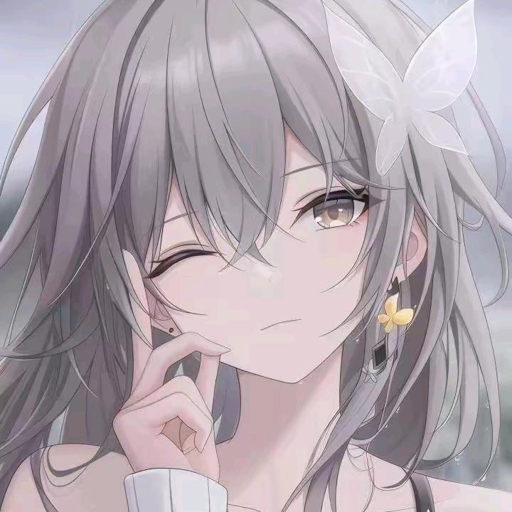 泠鸢