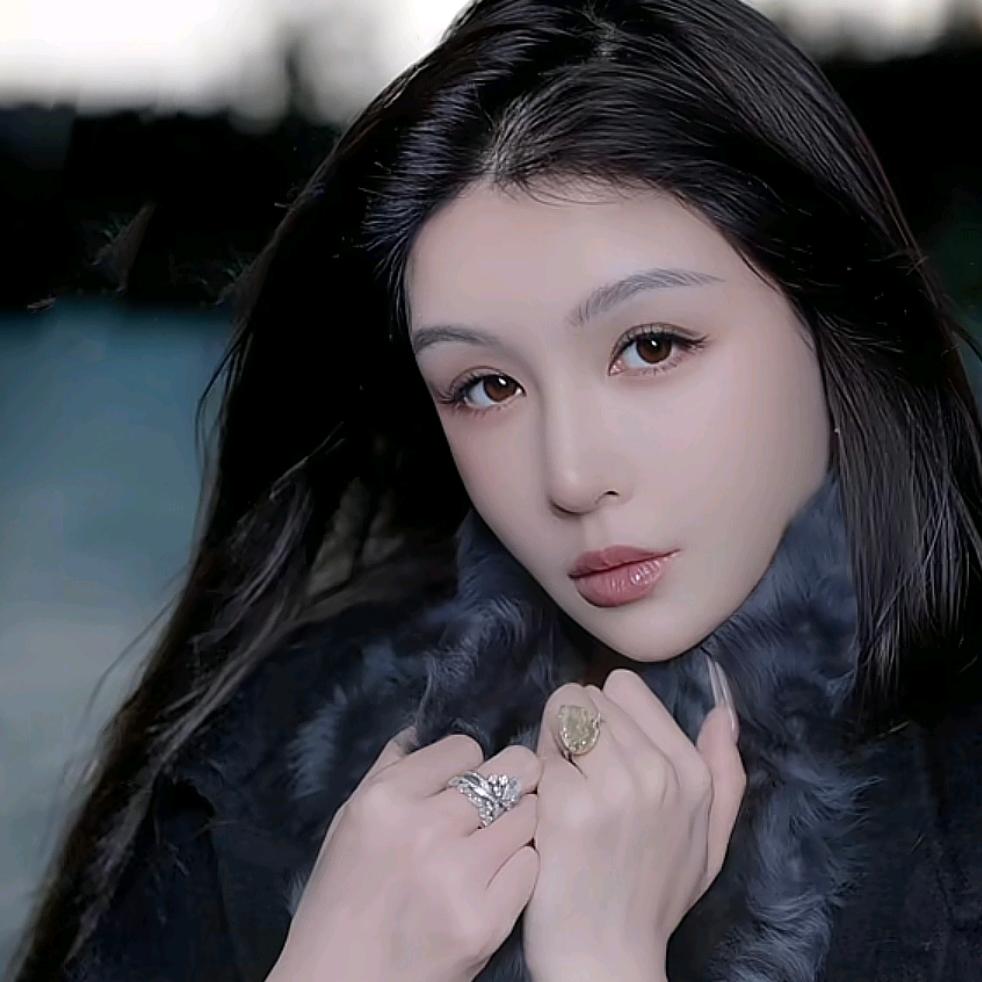 @懒猫non《百变穿搭》