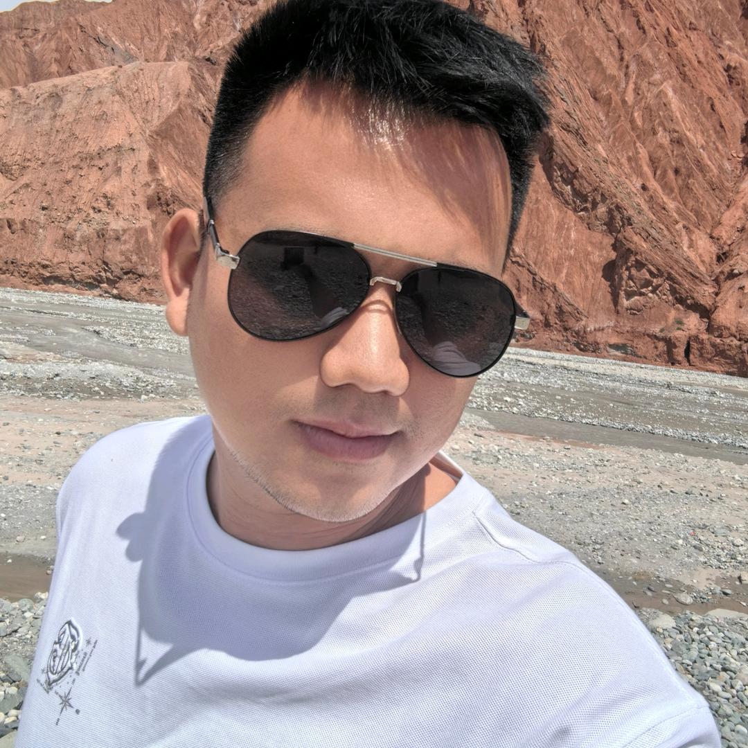 澳莱乐仿石漆执行董事- 章程