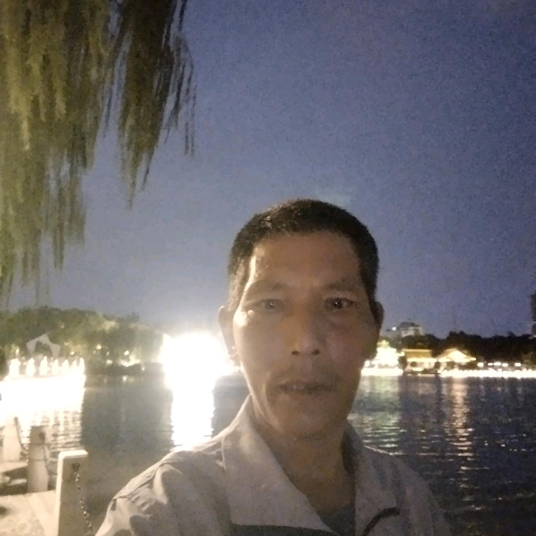 为梦想去努力刘华