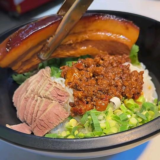 南和一哥炒粉……徐州肉酱米线南和总店