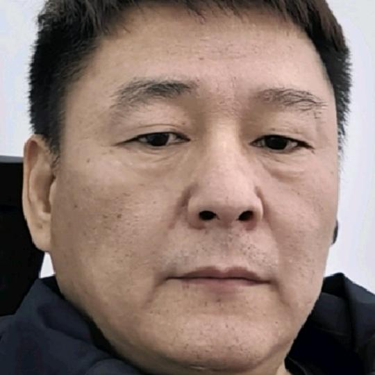 桌不凡