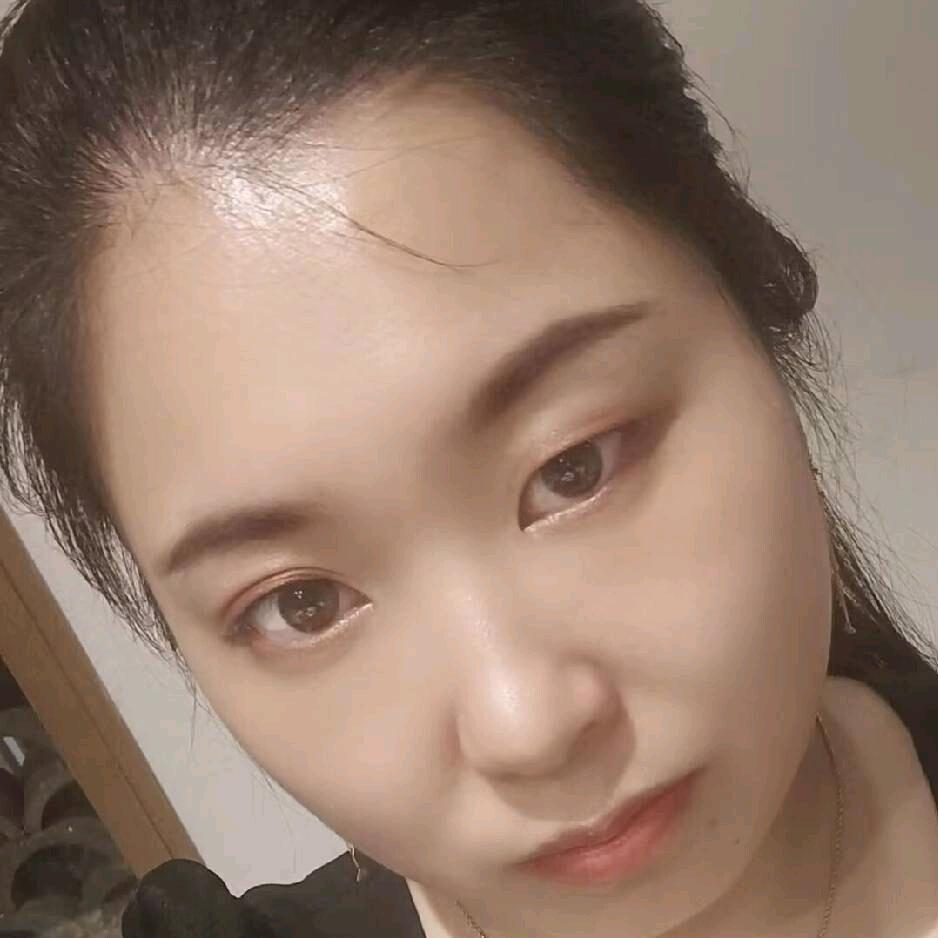 错把敷衍当承诺🌻