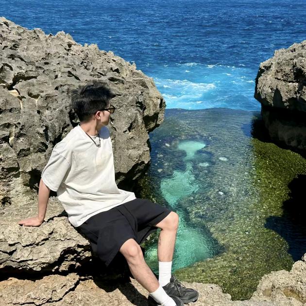 ￴ ￴ ￴￴ ￴ ￴