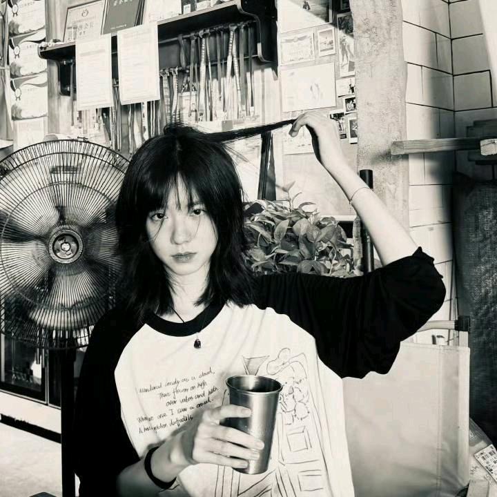 雨声悱恻^