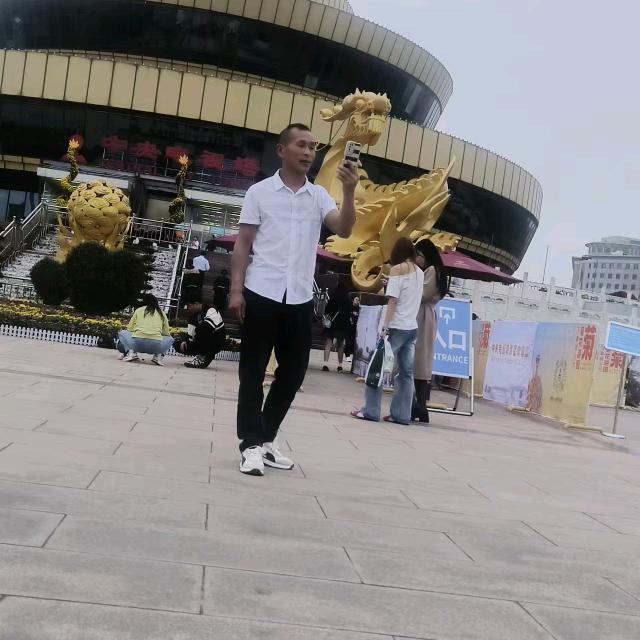 73年的牛哥吕少雄