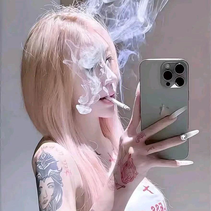 ʕ •́幸福个蛋˘̩ƪ