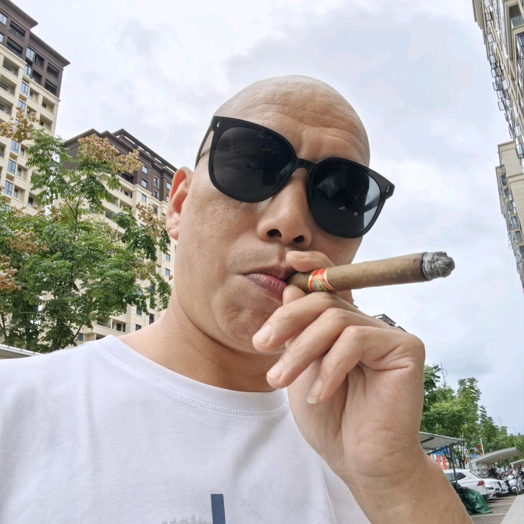 🐒骑着小猪看日出