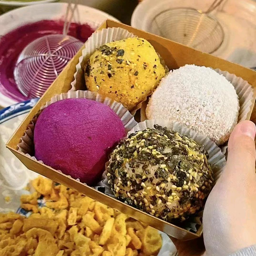 爱做面包的大姑娘