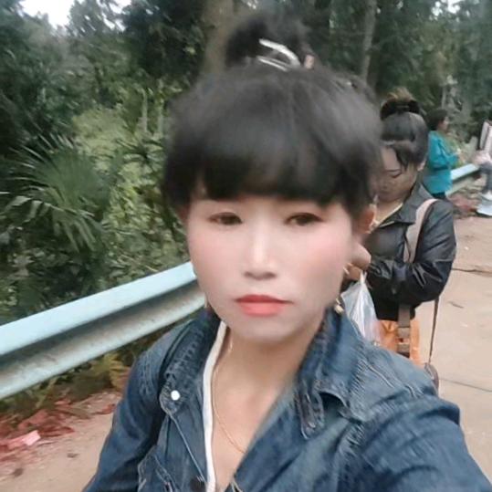 刘三姐万屯花灯妹