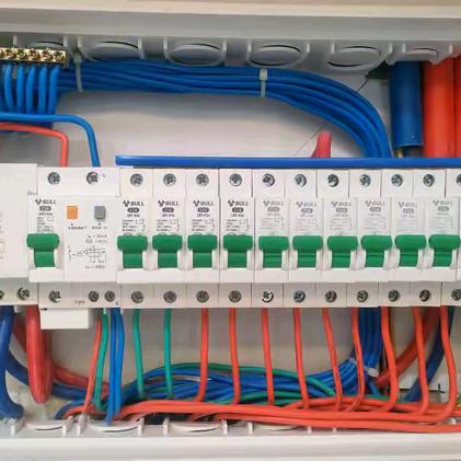 ，承接套房装修水电安装一条龙服务