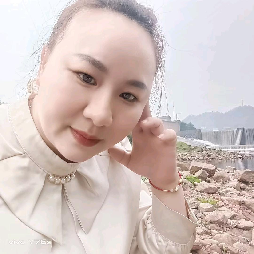 芳姐屏山三轮车