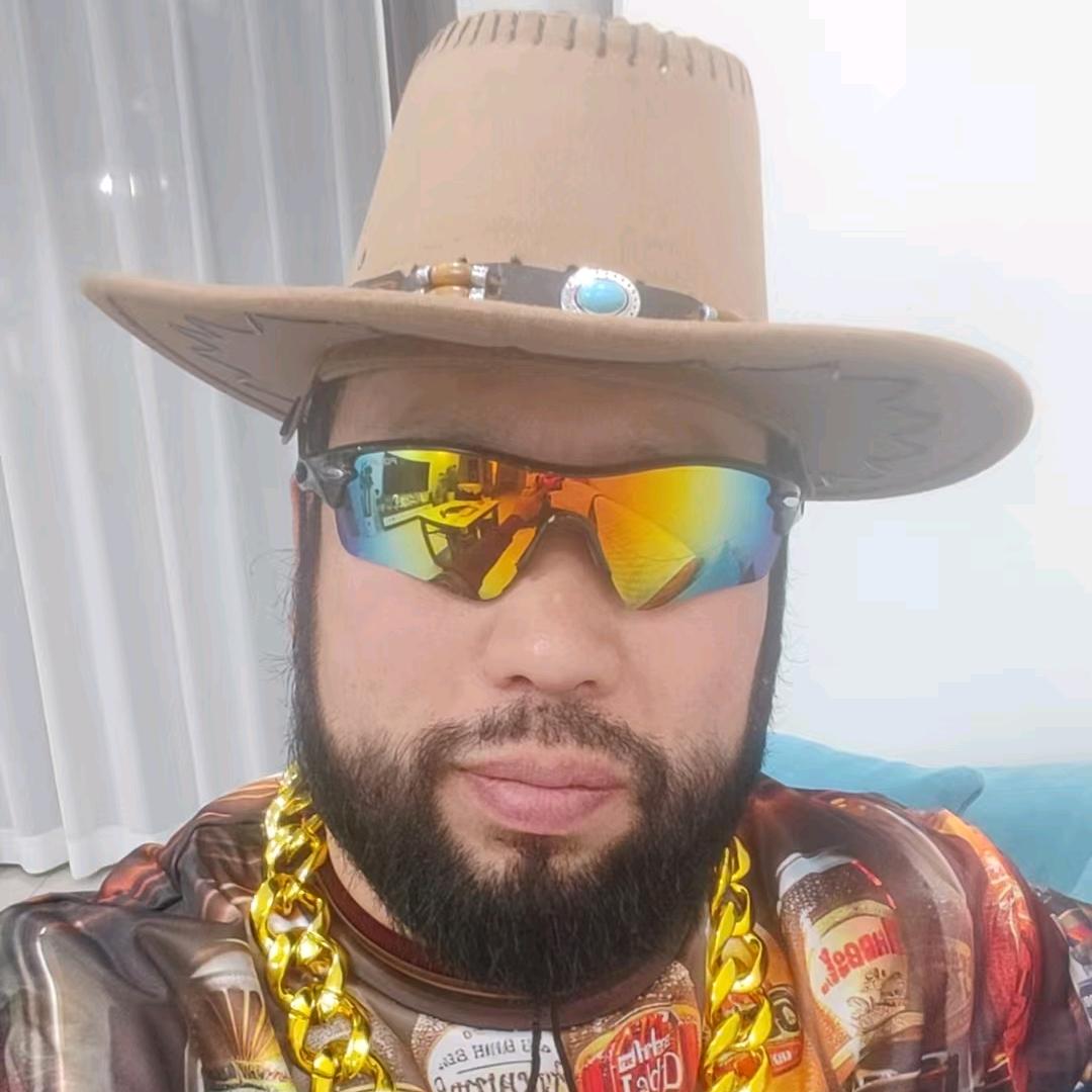 大胡子管道焊接，设备安装