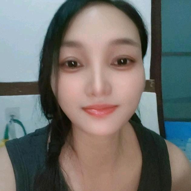 🍀小城故事💕