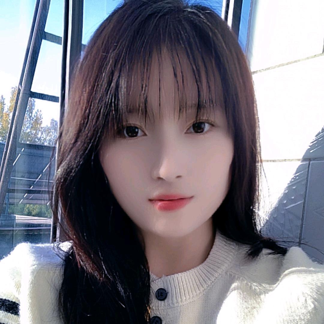 卡拉小女人