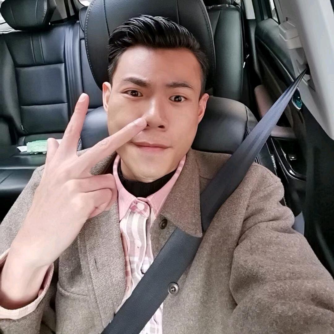 拿捏传媒创始人，浩然