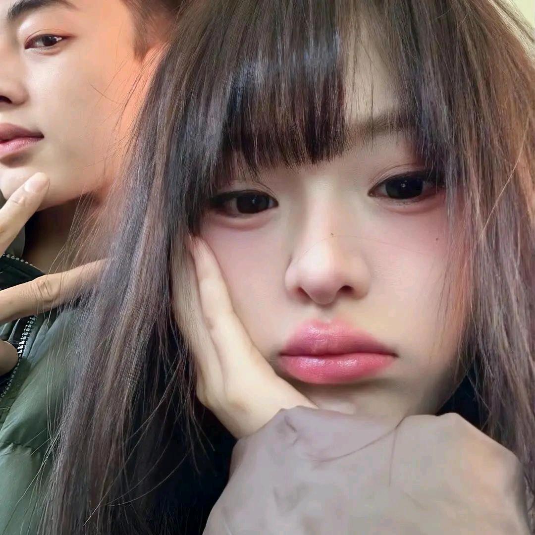 小颖.
