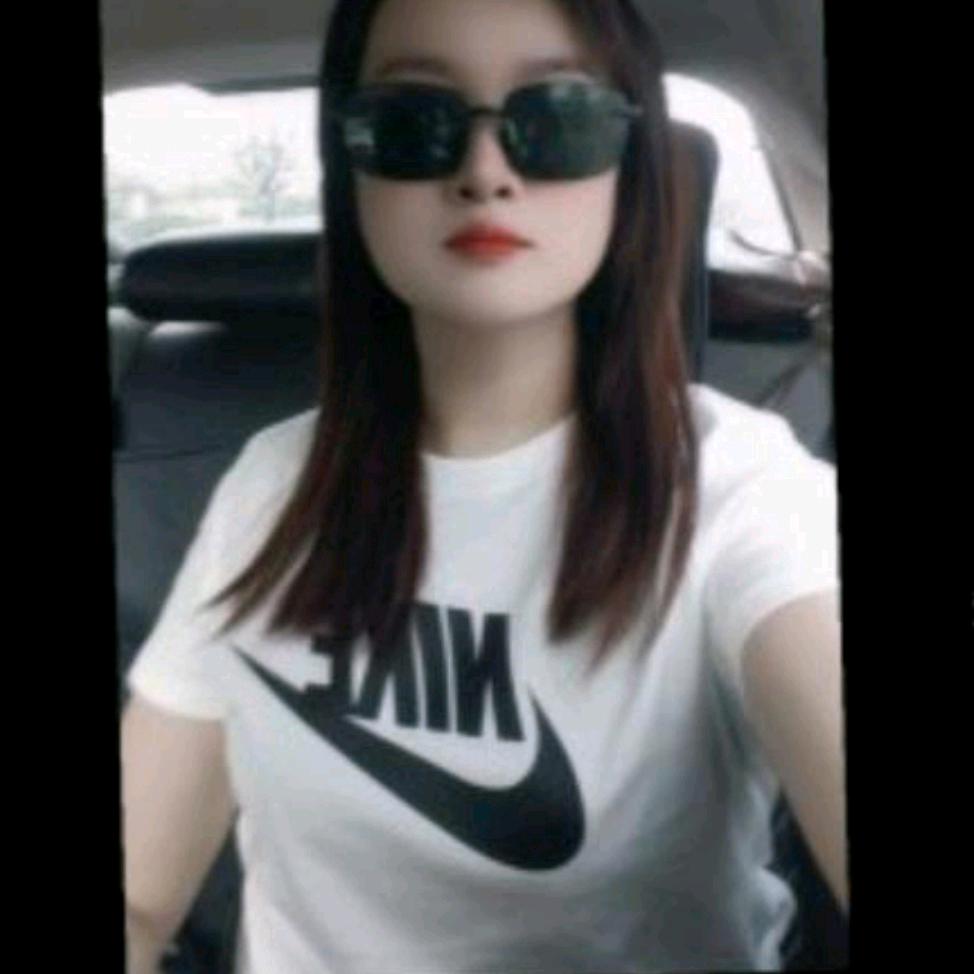 爱笑香🌹🌹🌹